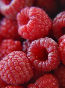 Fresh_raspberries